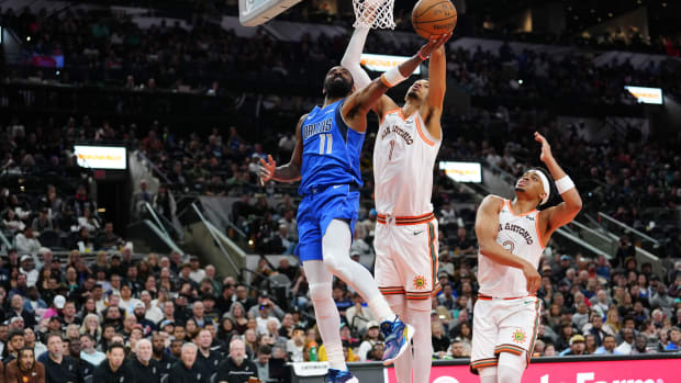 Victor Wembanyama, San Antonio Spurs, Kyrie Irving, Dallas Mavericks